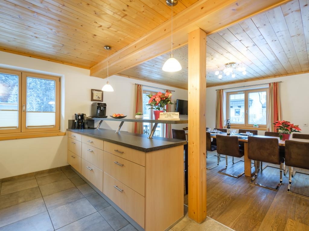 Chalet Peter image 2