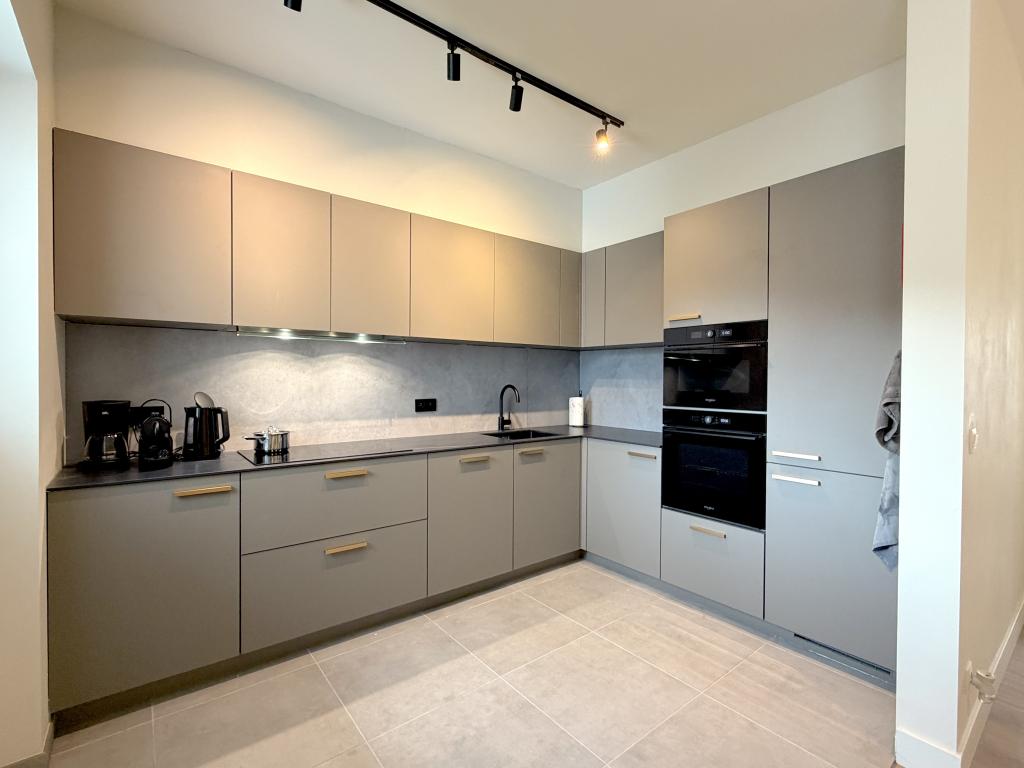 Harbour house image 3