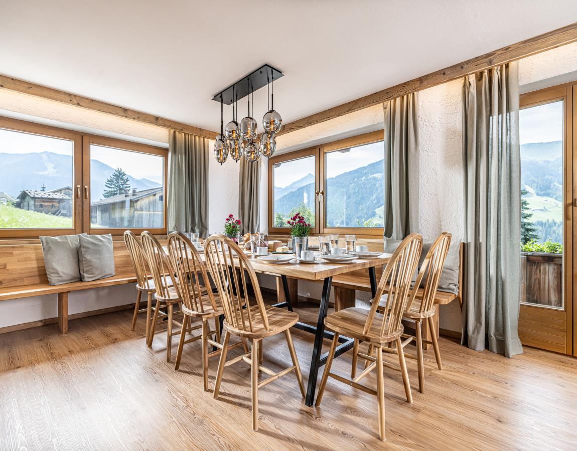 Alpbach chalet with a panoramic view and a sauna