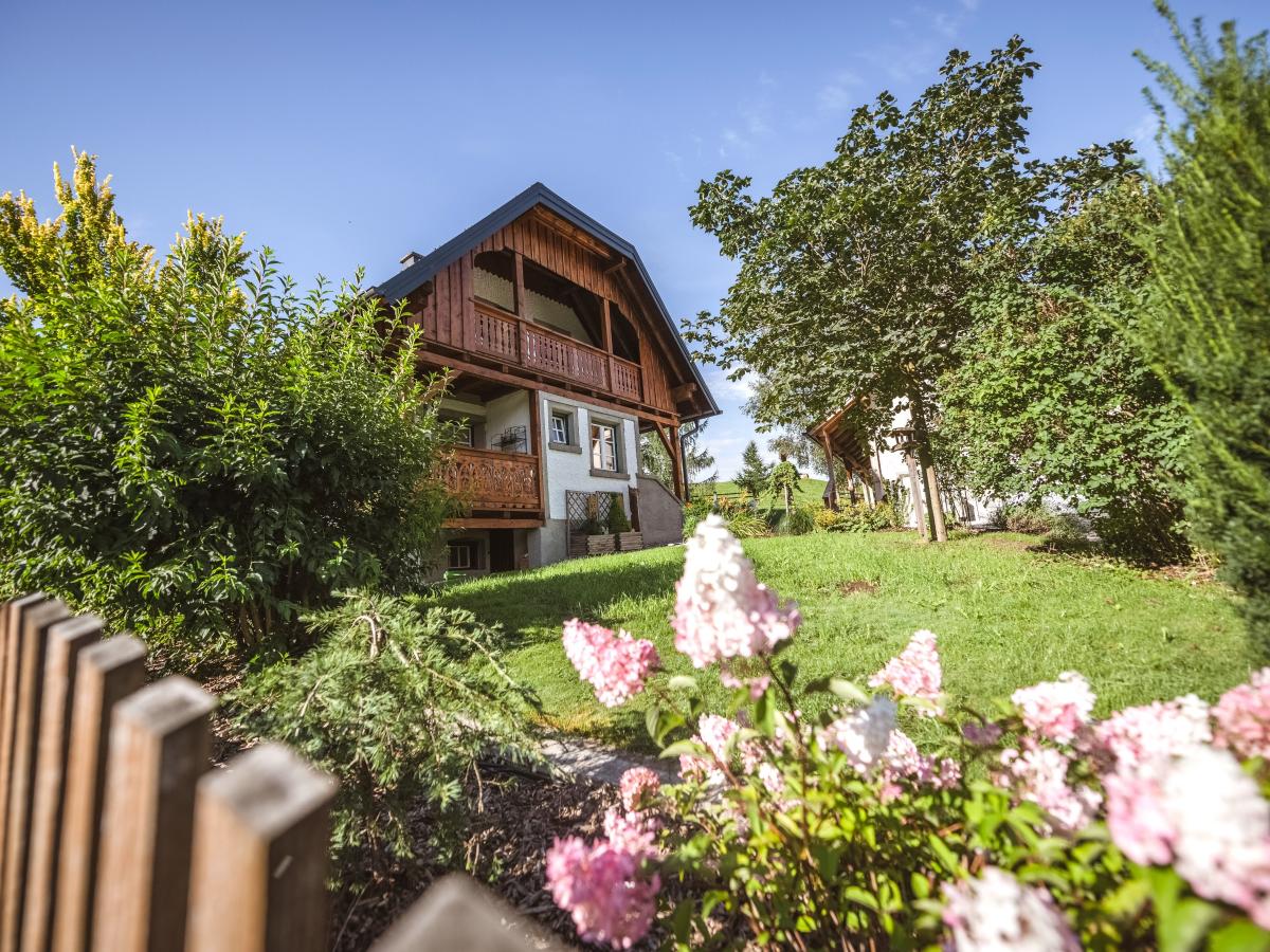 Villa photo 1