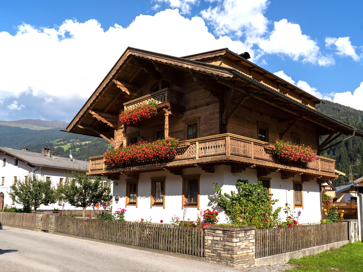Villa photo 1