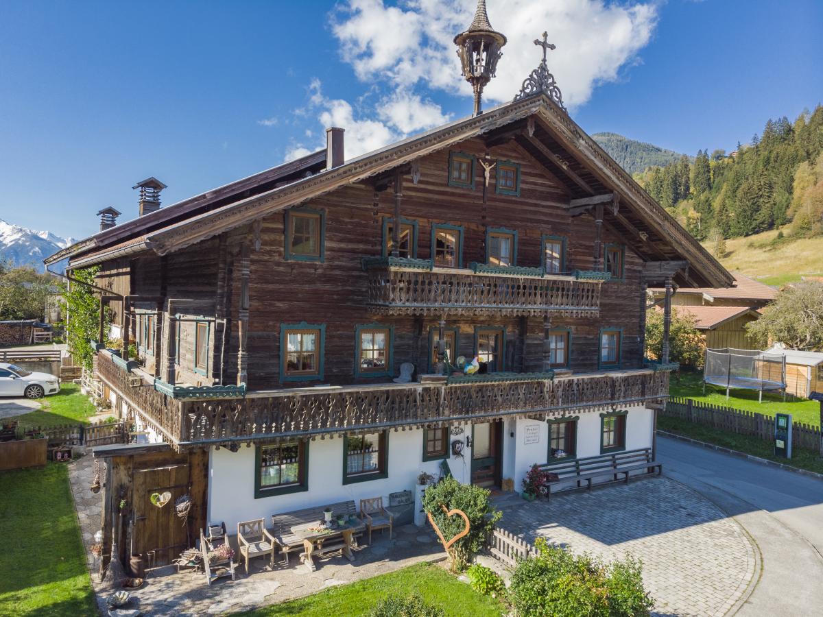 Villa photo 1