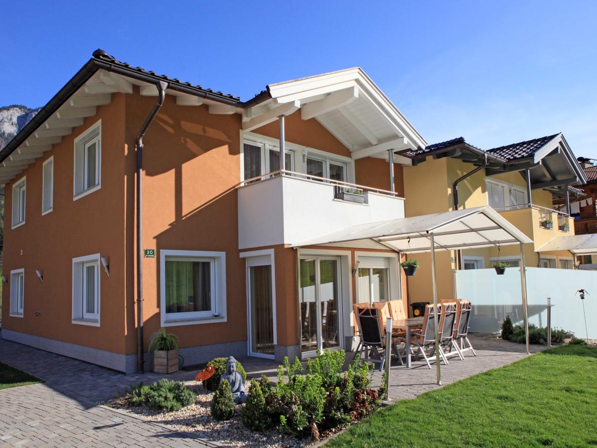 Exterior Summer