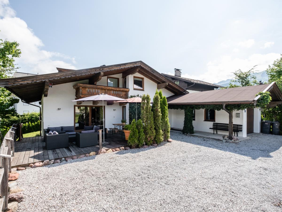 Villa photo 1