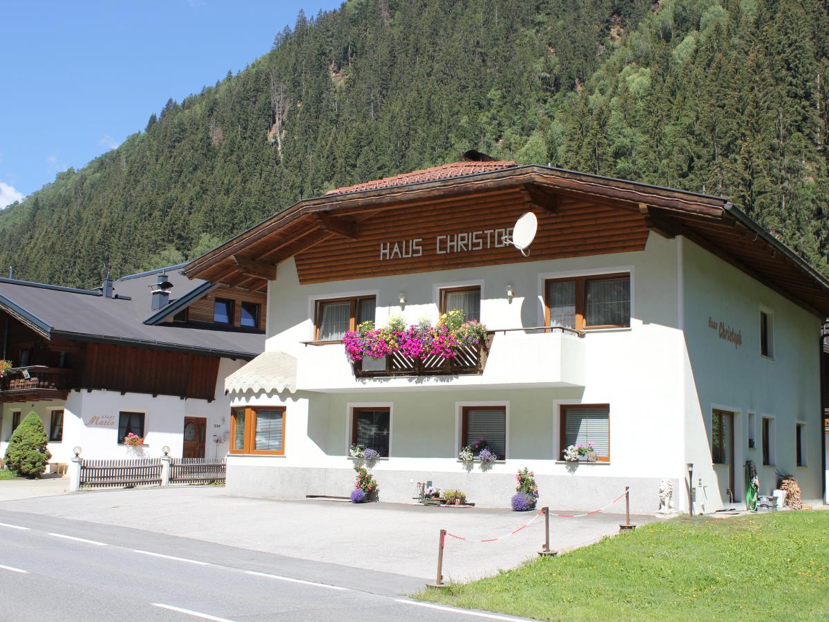 Villa photo 1