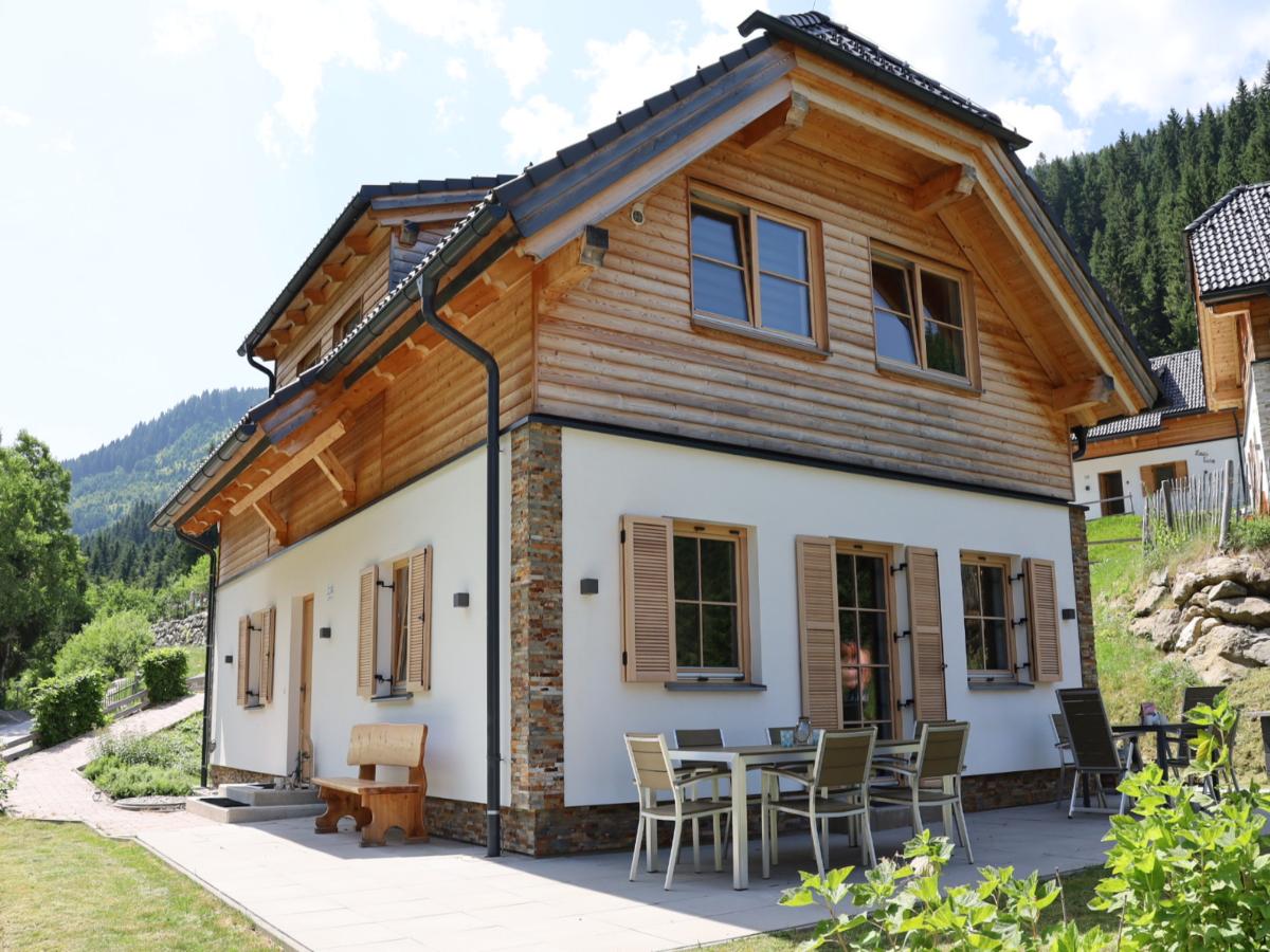 Exterior Summer