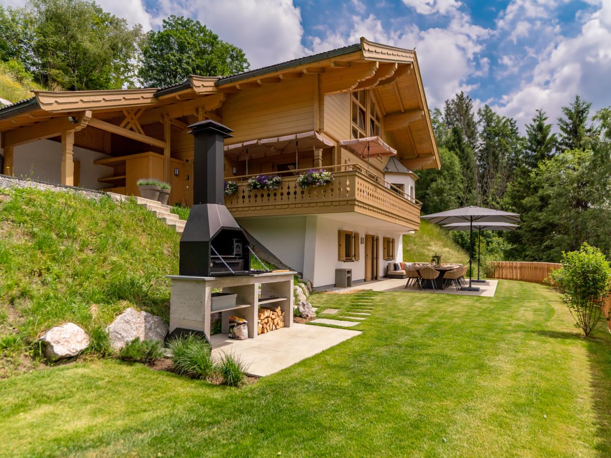 Villa photo 1
