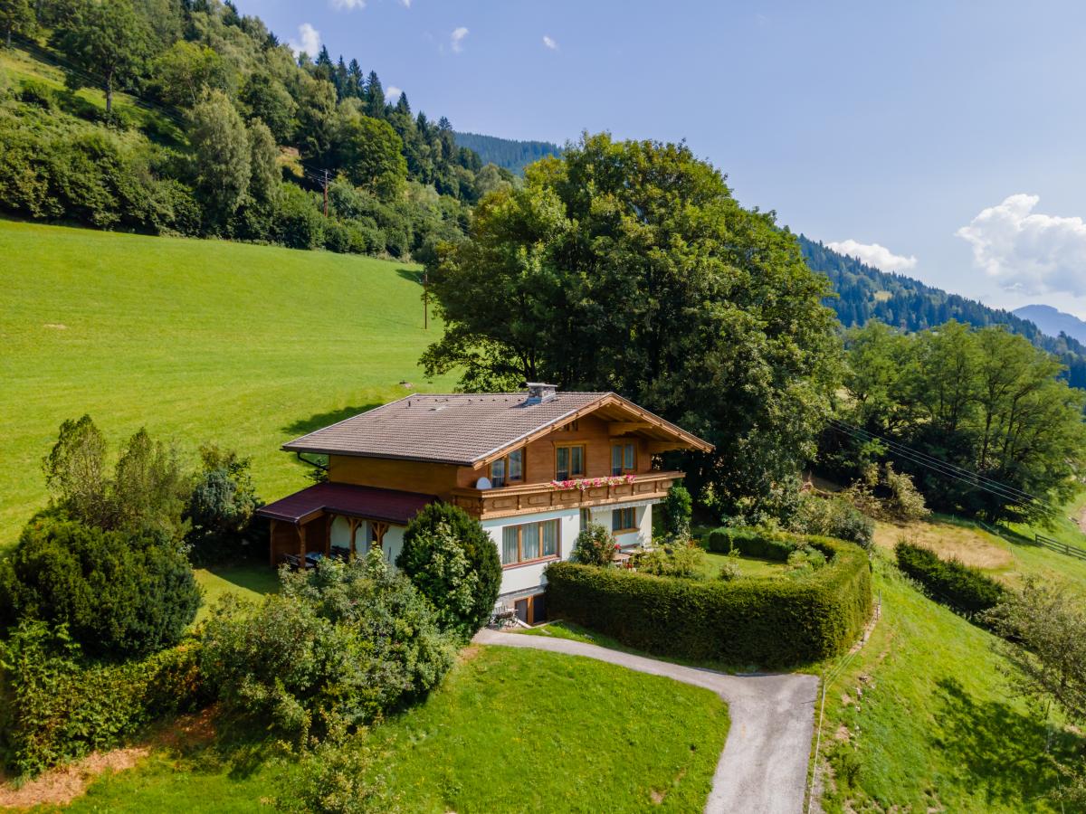 Villa photo 1