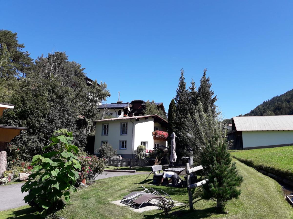 Exterior Summer