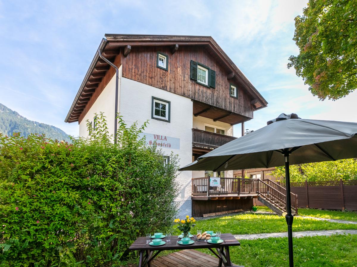 Villa photo 1