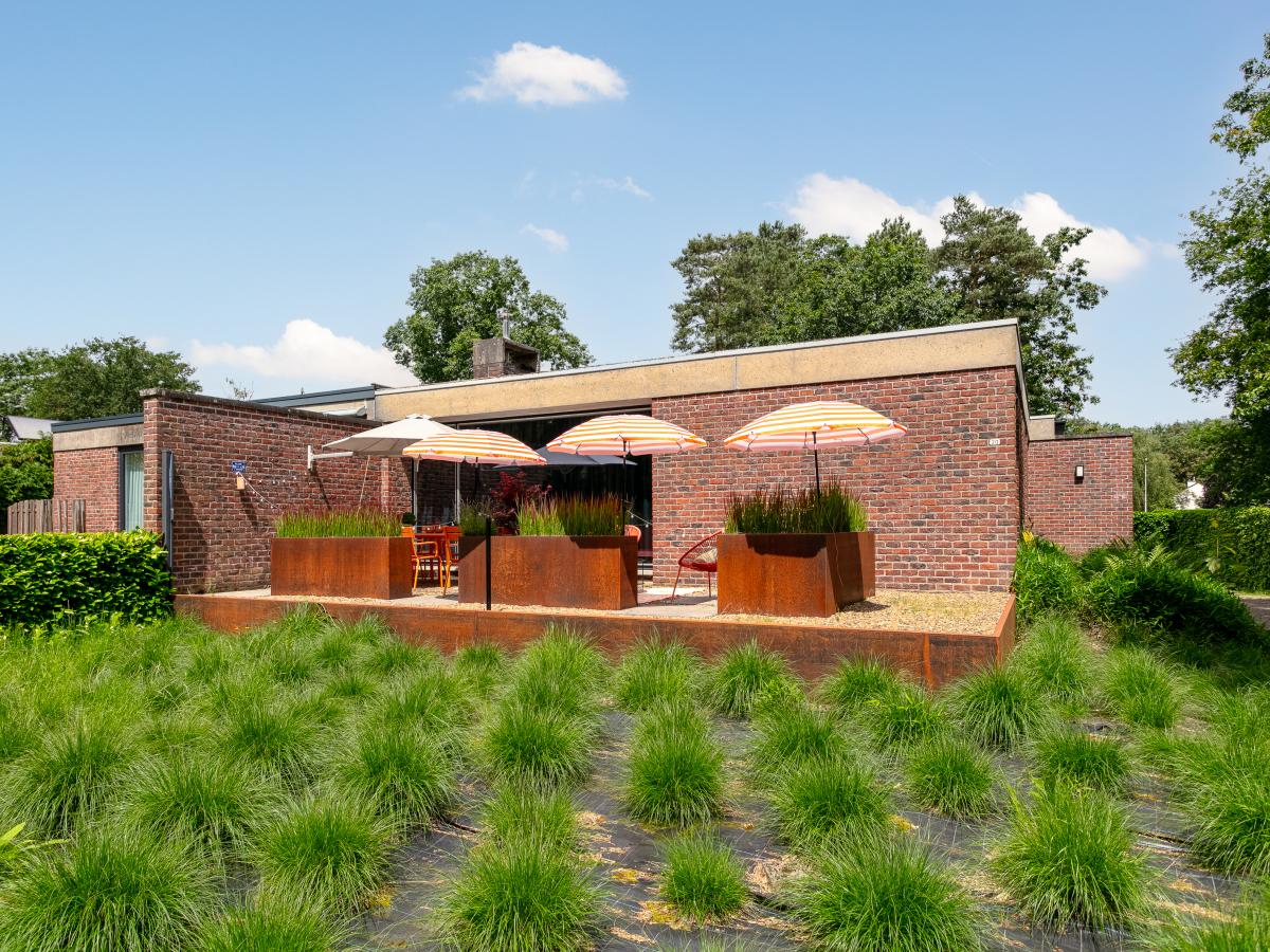 Villa photo 1