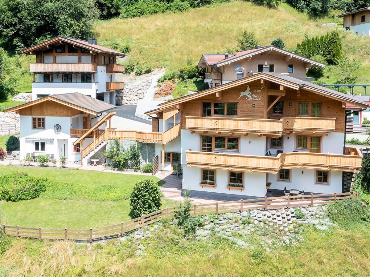 Villa photo 1