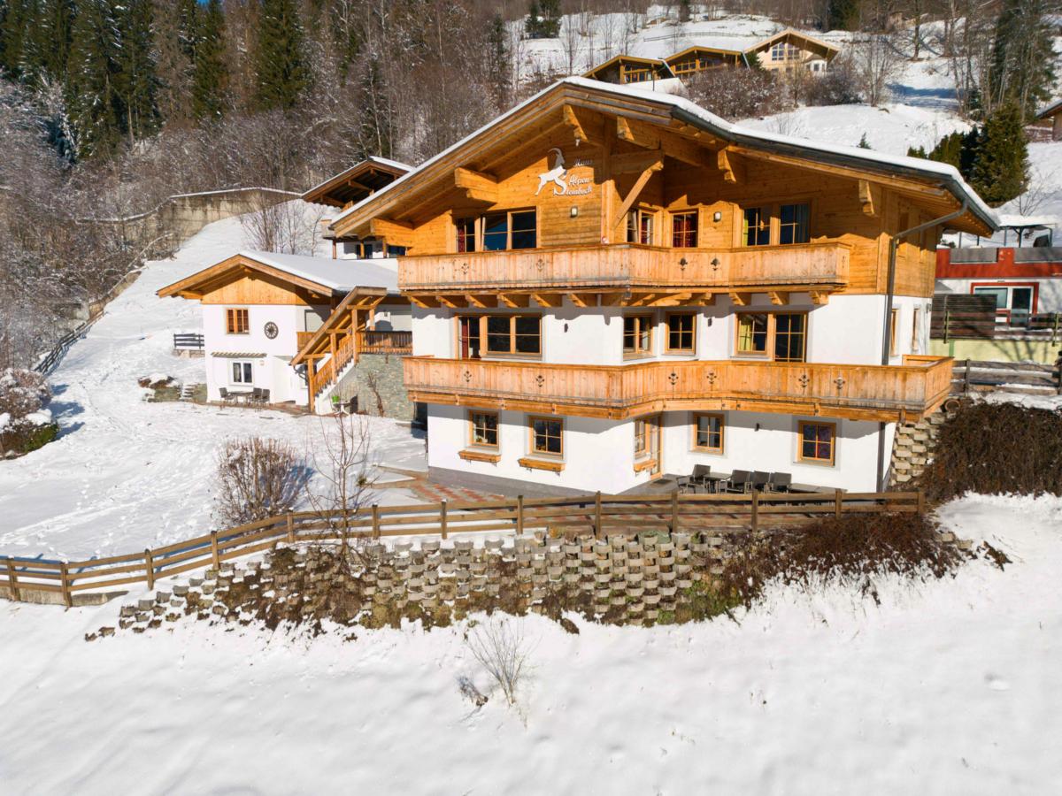 Villa photo 1