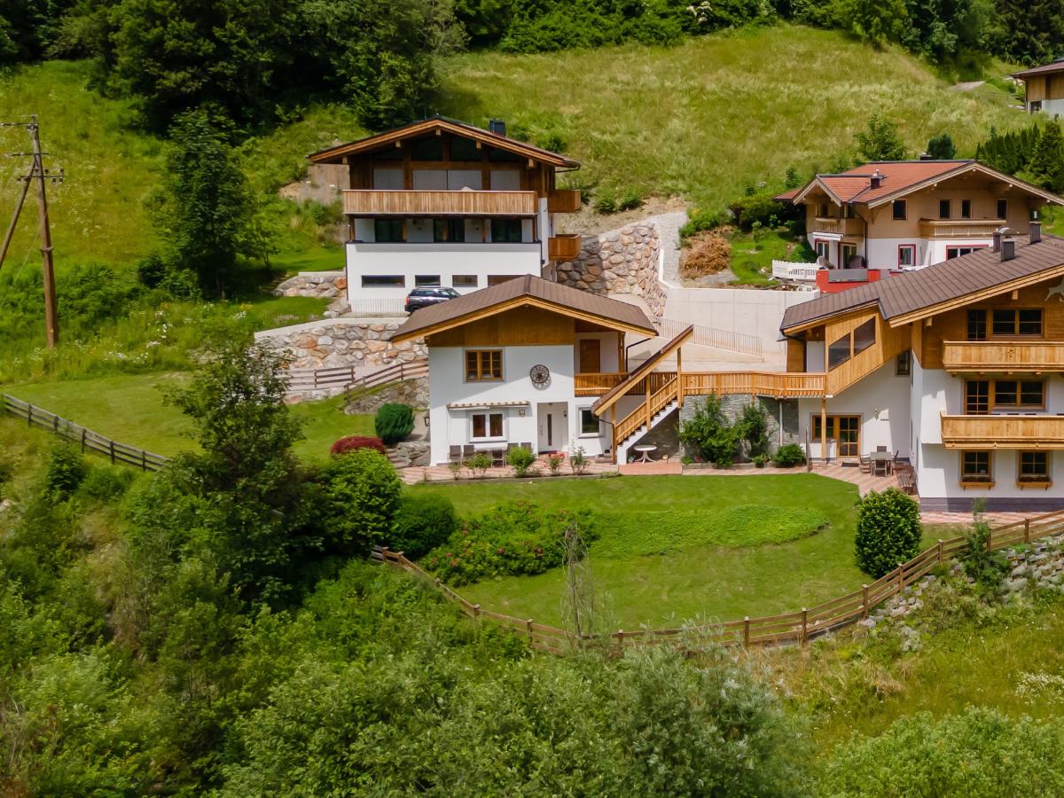 Villa photo 1