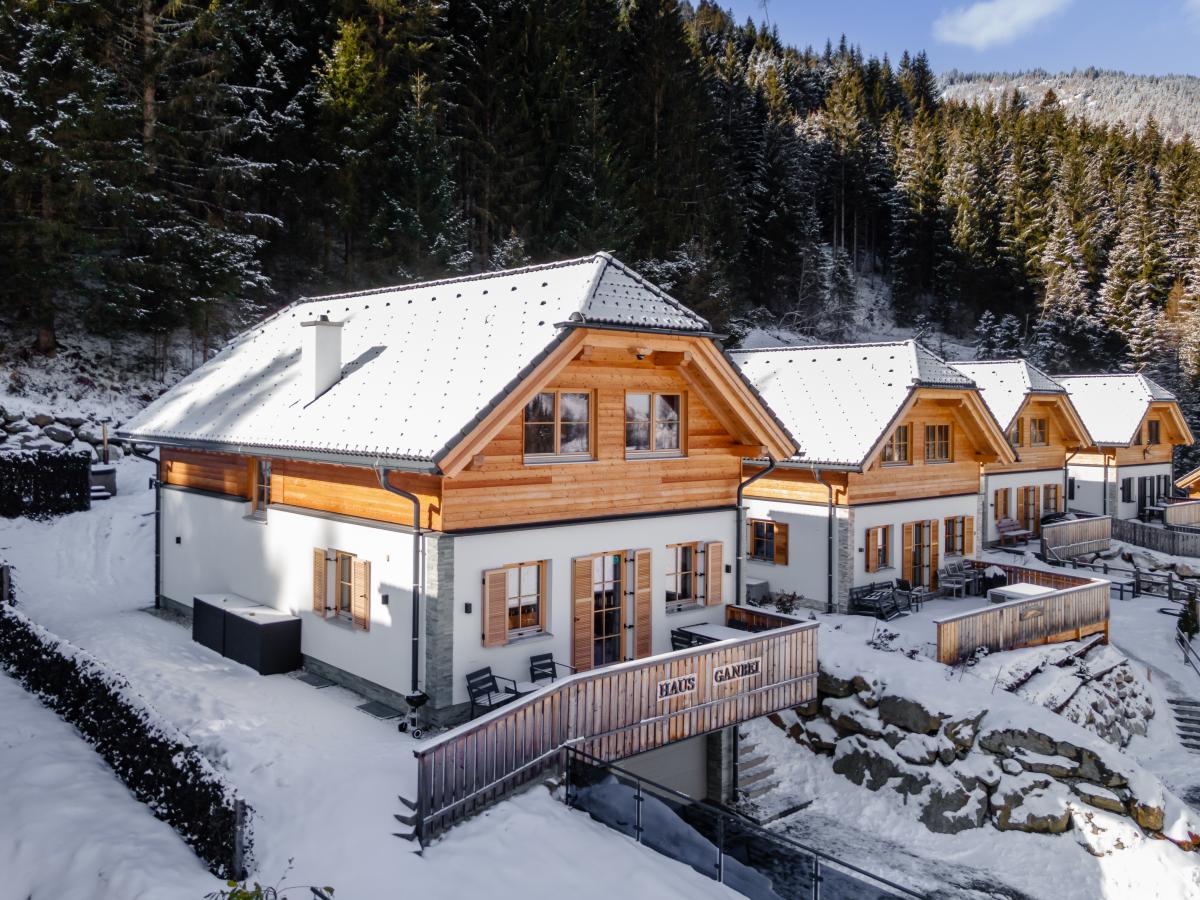 Villa photo 1