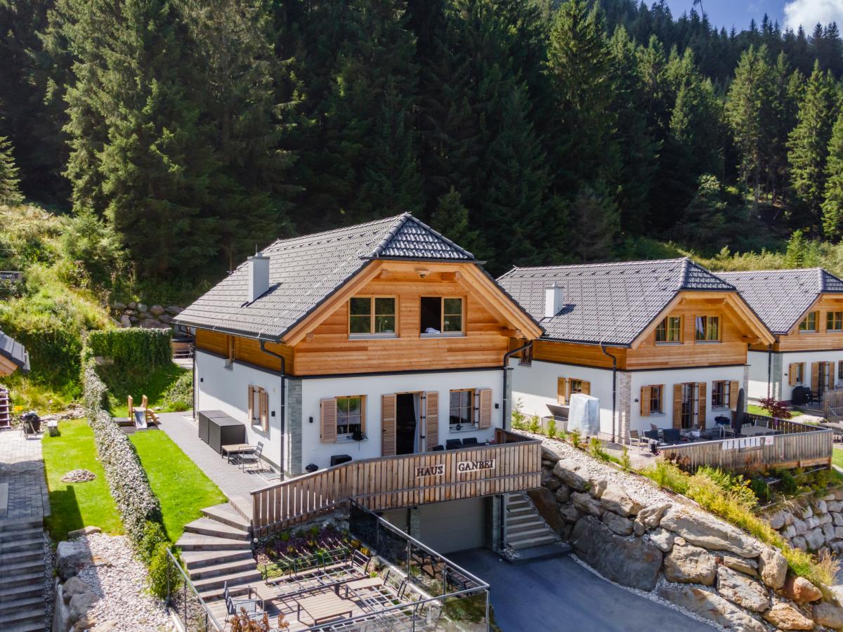 Villa photo 1