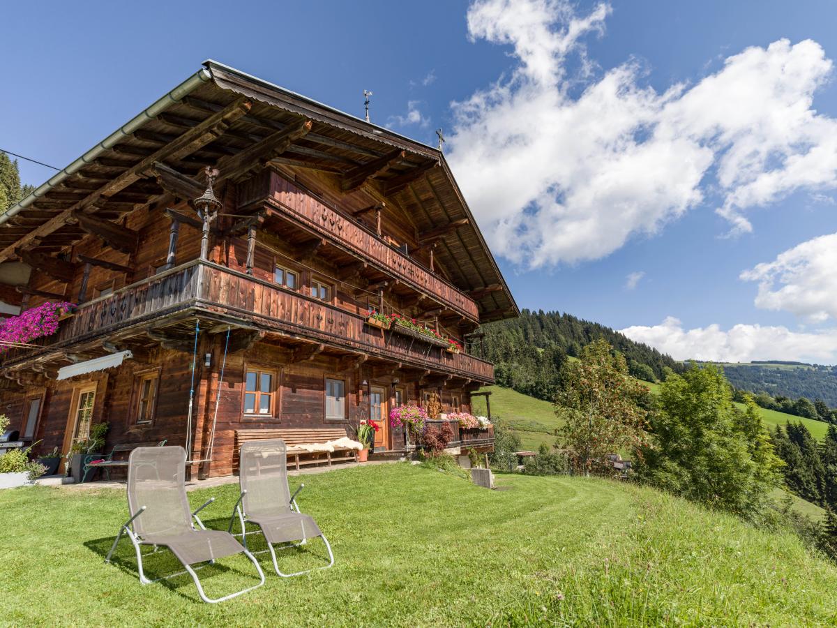Villa photo 1