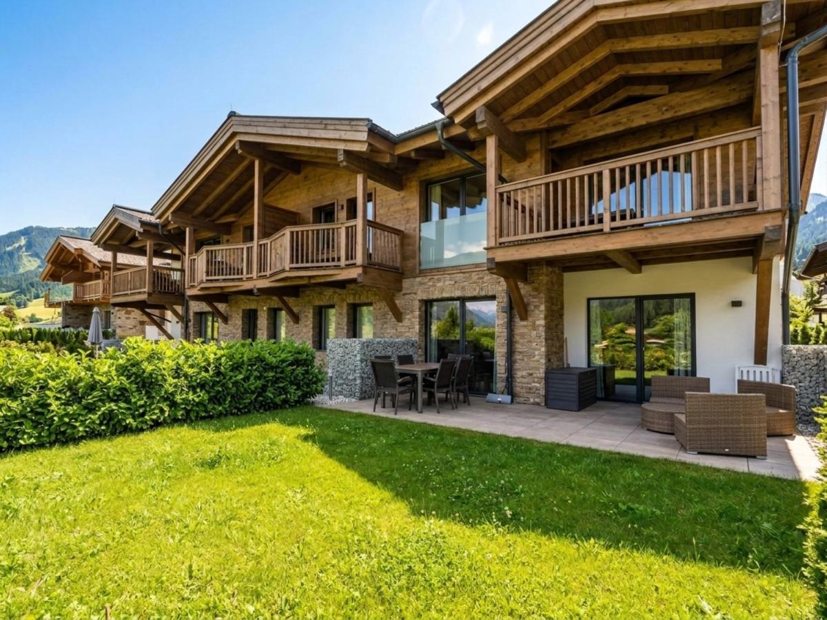 Villa photo 1