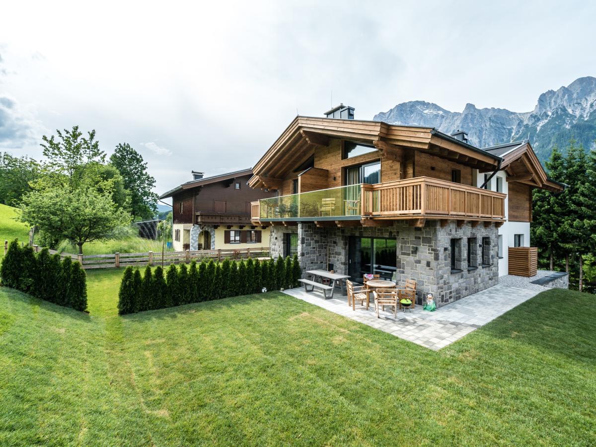 Villa photo 1