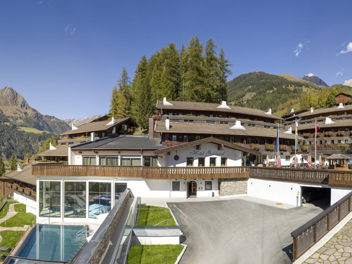 Villa photo 1