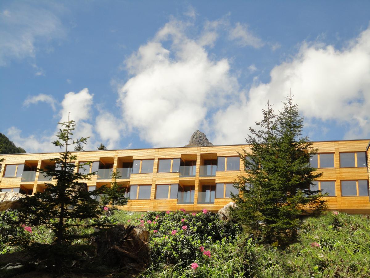 Exterior Summer