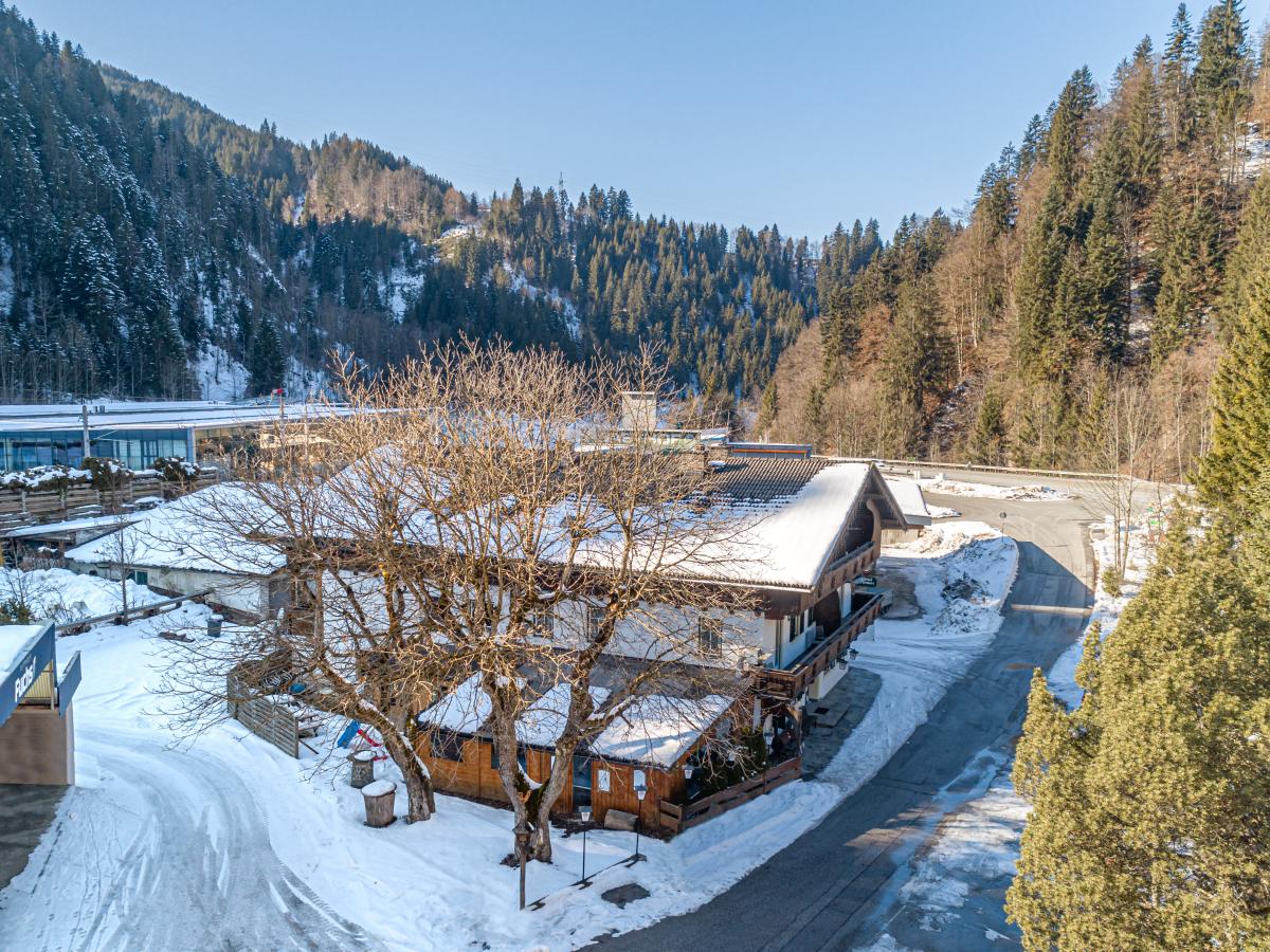 Exterior Winter