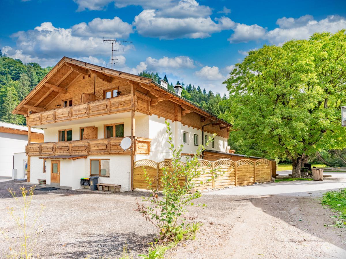 Villa photo 1