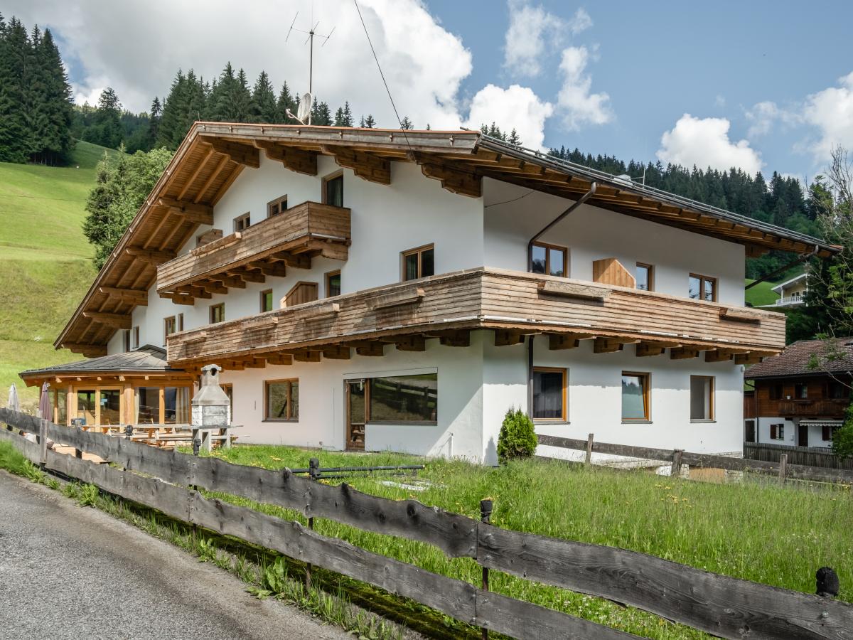 Villa photo 1