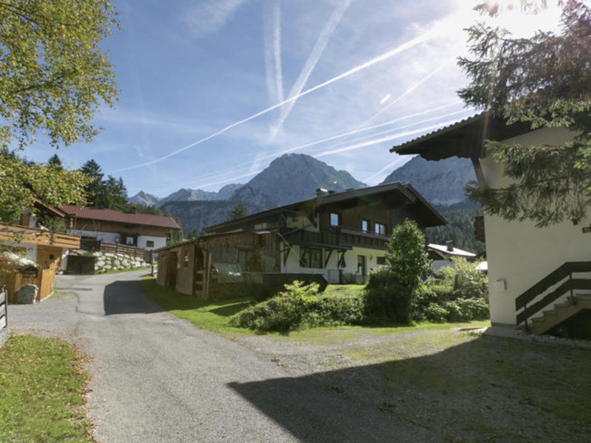 Villa photo 1