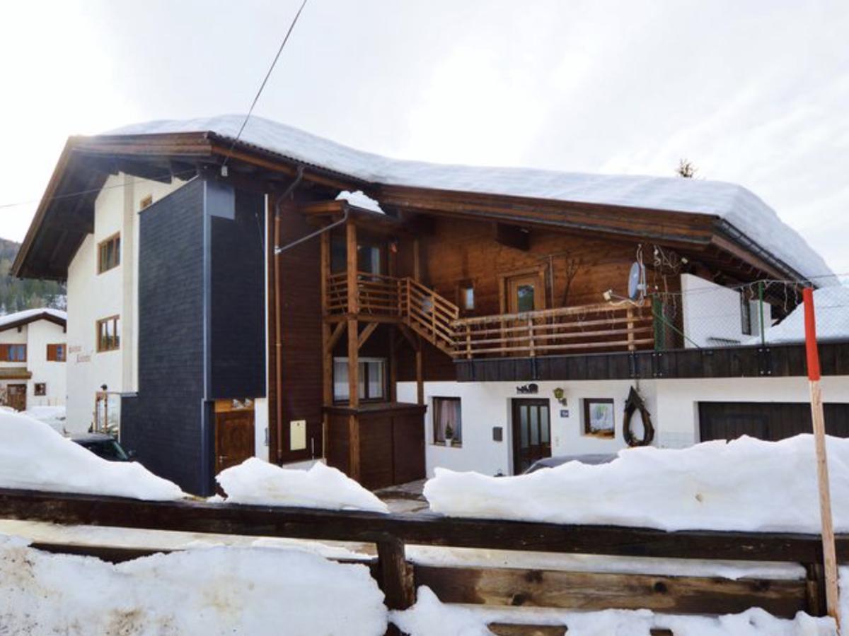Villa photo 1