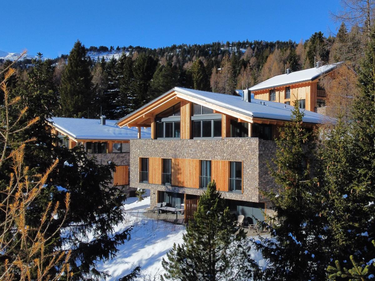 Villa photo 1