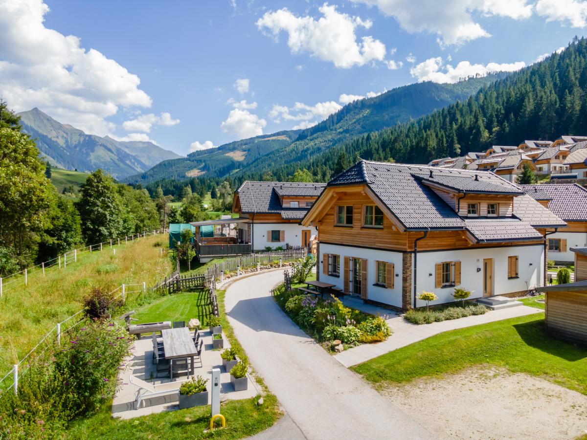 Villa photo 1