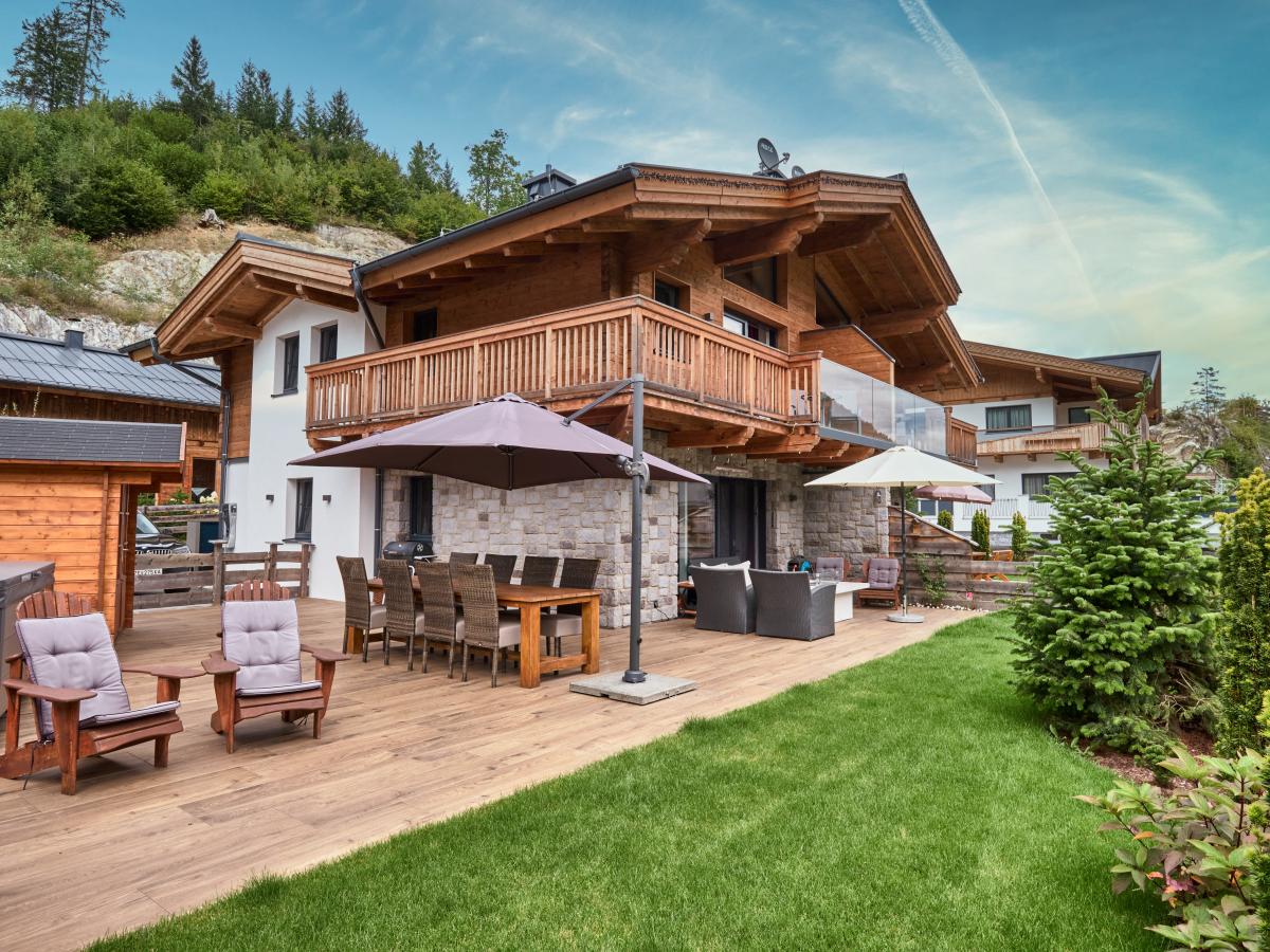 Villa photo 1