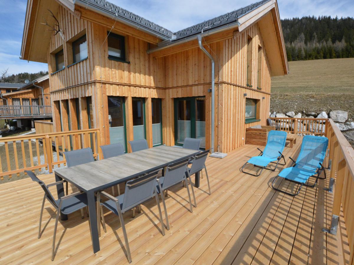 Villa photo 1