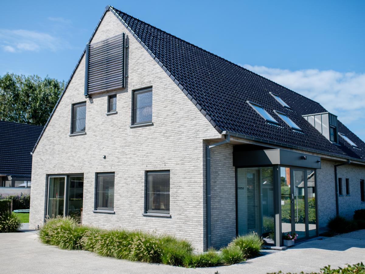 Villa photo 1