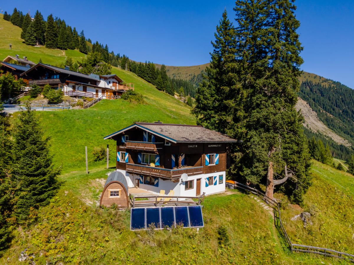 Exterior Summer