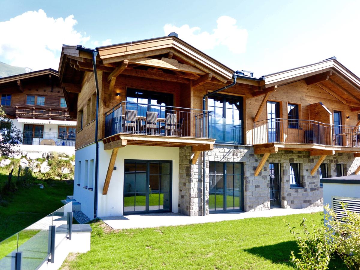 Villa photo 1