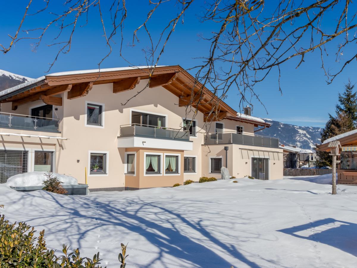 Villa photo 1