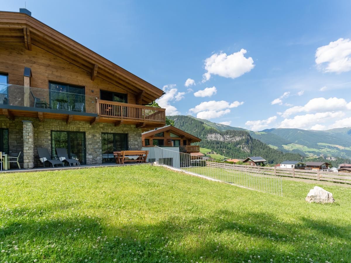Villa photo 1