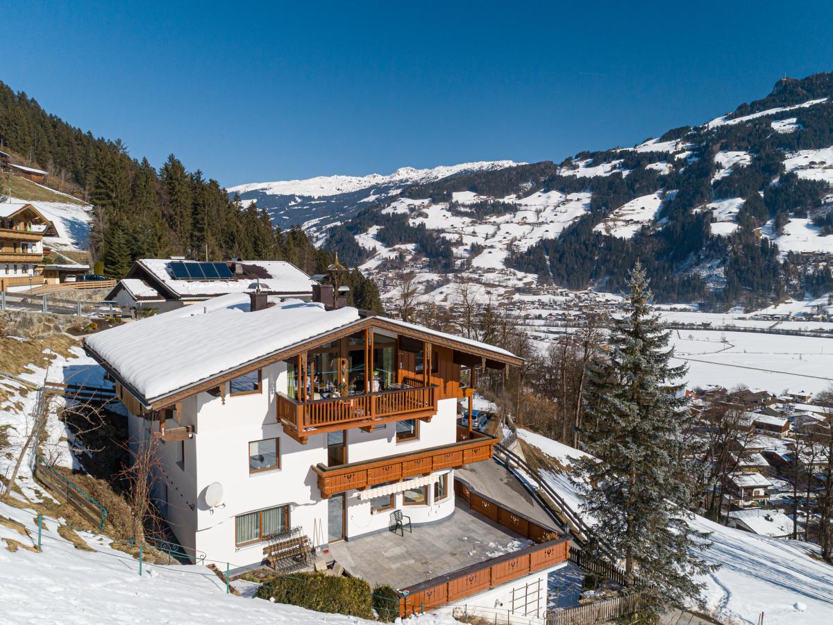 Exterior Winter