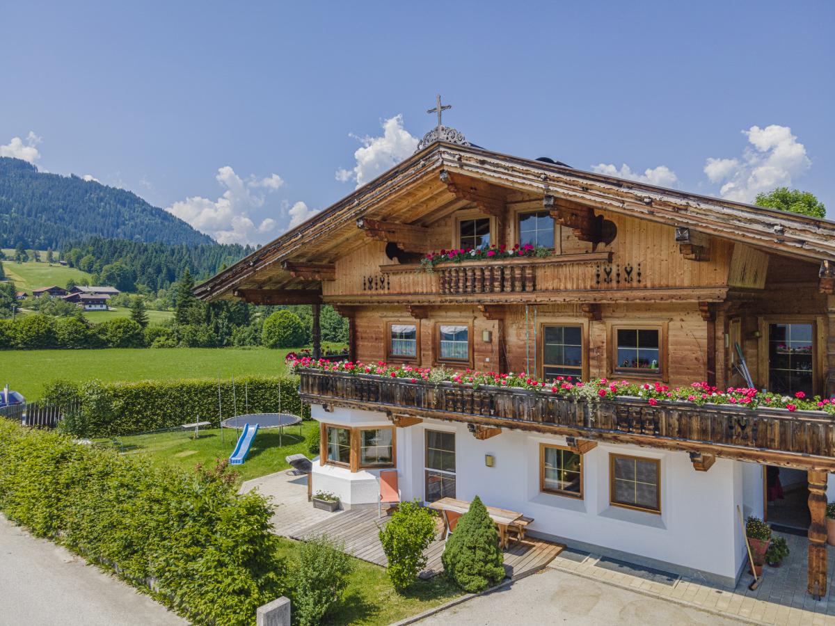 Villa photo 1