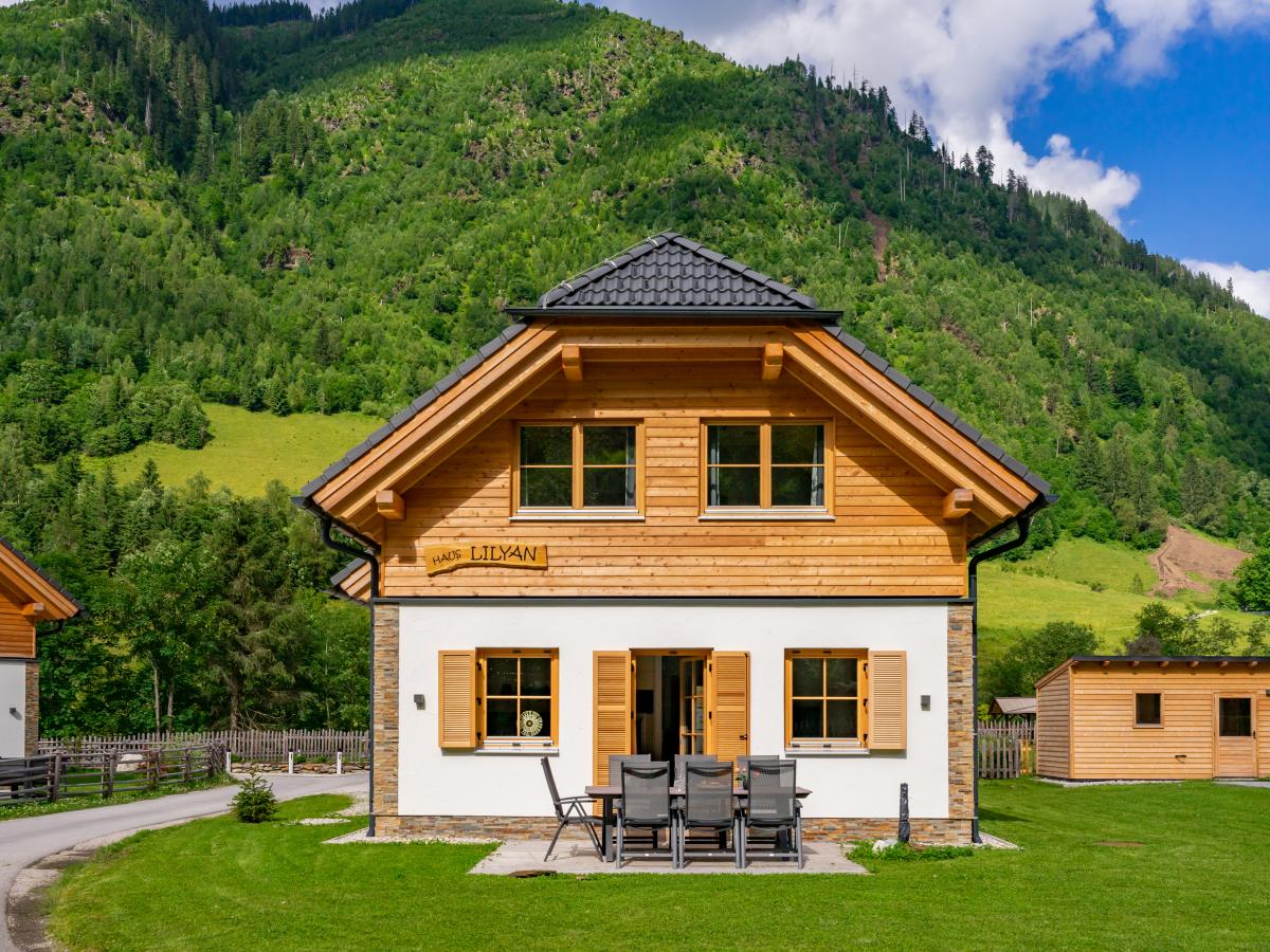 Exterior Summer