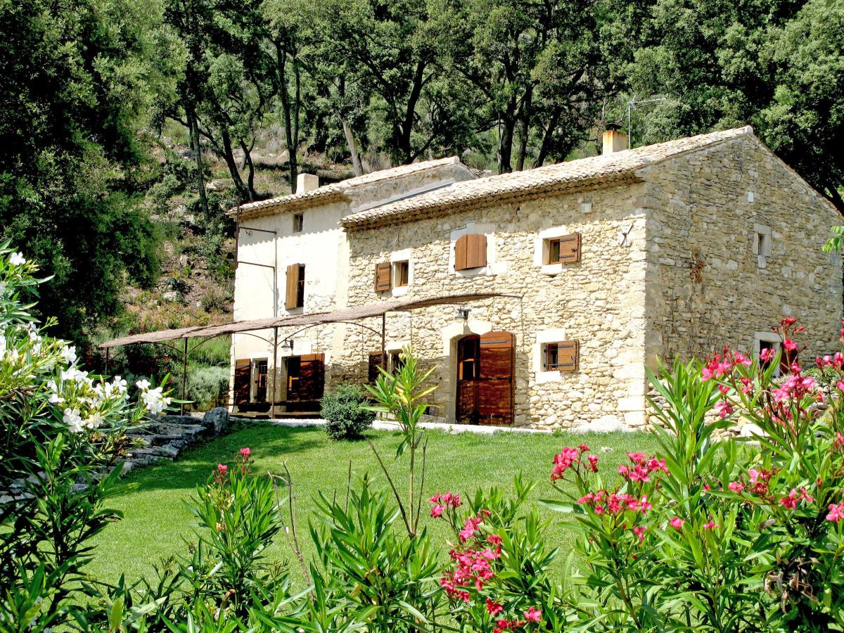 Exterior Summer