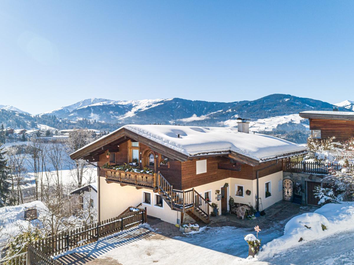Villa photo 1