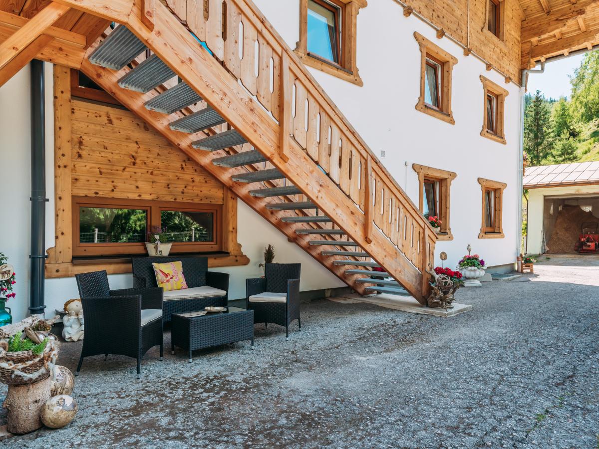 Exterior Summer