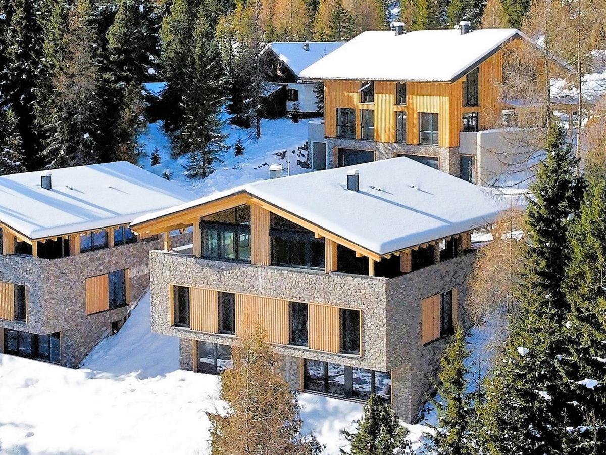 Villa photo 1