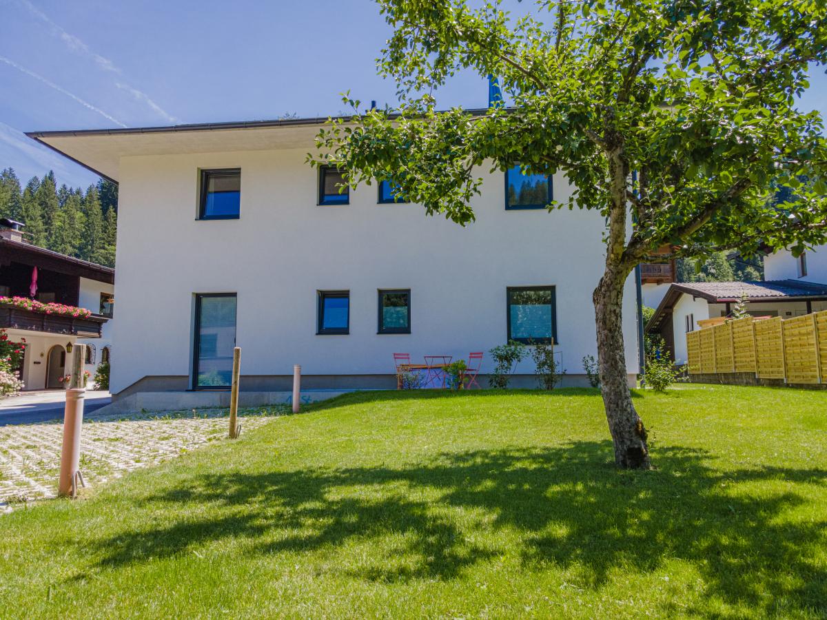 Exterior Summer