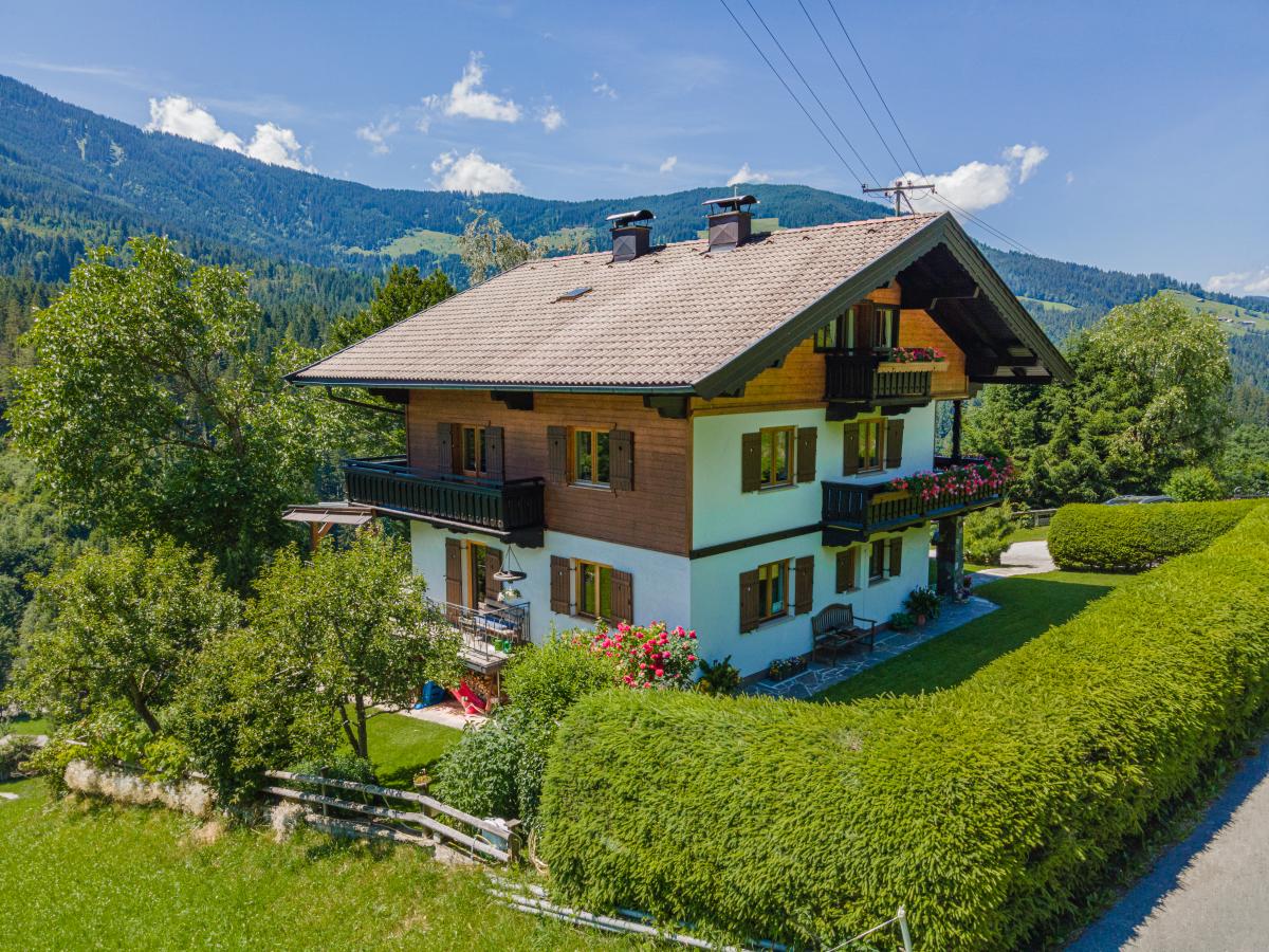 Villa photo 1