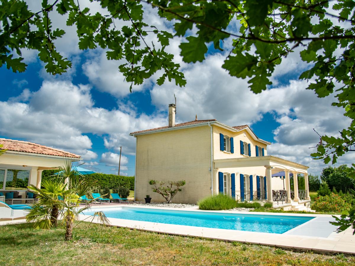 Villa photo 1