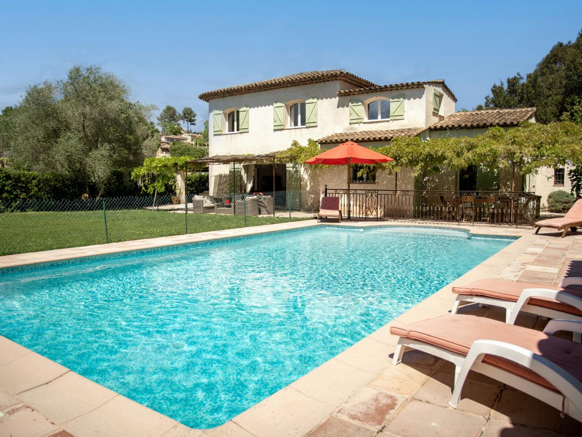 Villa photo 1